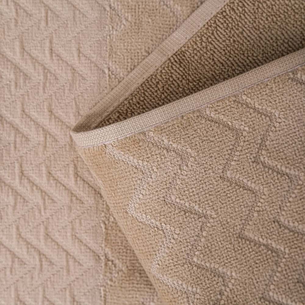 Ansaaj Kadife Jakarlı 4 Parça Bornoz Takımı BEJ L-XL Beden