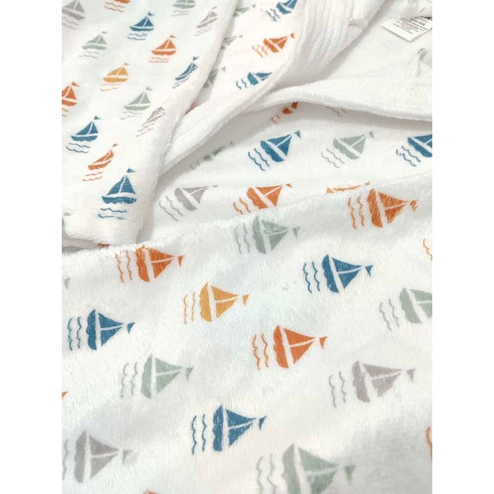 Gemi Desen Dijital Baskılı Genç Çocuk Bornozu